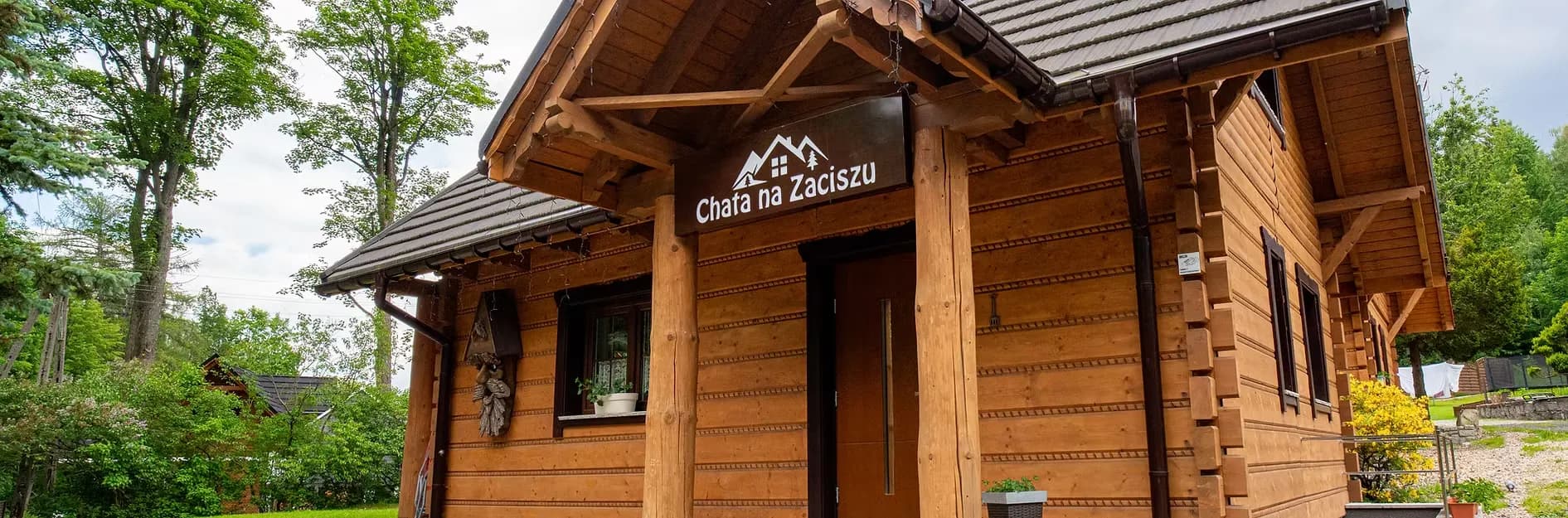 CHATA NA ZACISZU/POKOJE U ROBSONA